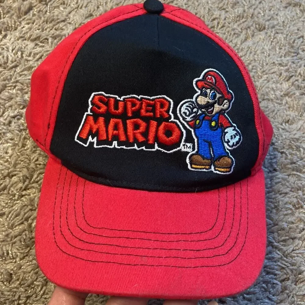 Super Mario Boy Black/Red Hat